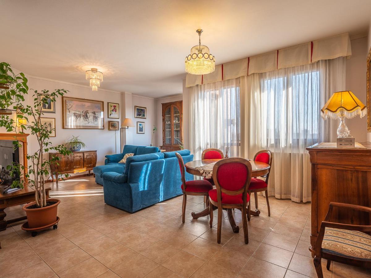 Il Bosco Di Re Guesthouse, Camera Matrimoniale Реджо-нель-Емілія Екстер'єр фото